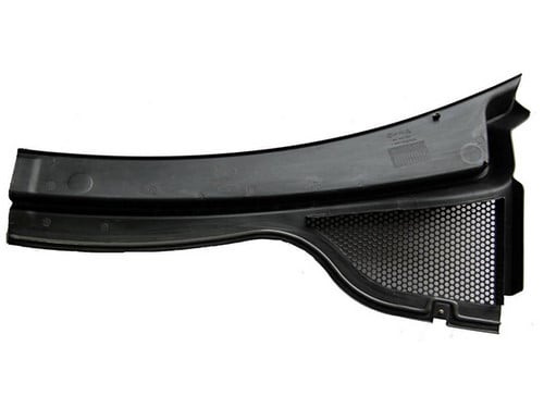 Gasket sealing of rain guard
